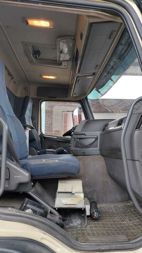 VOLVO FM - Tanker truck: picture 4 VOLVO FM - Tanker truck: picture 4