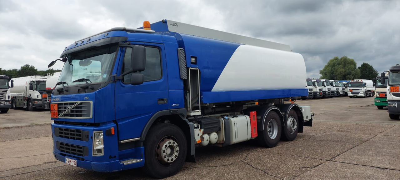 VOLVO FM - Tanker truck: picture 2 VOLVO FM - Tanker truck: picture 2