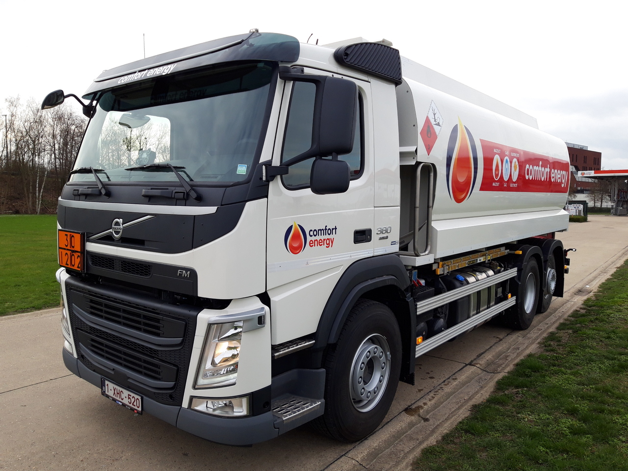 VOLVO FM - Tanker truck: picture 1 VOLVO FM - Tanker truck: picture 1