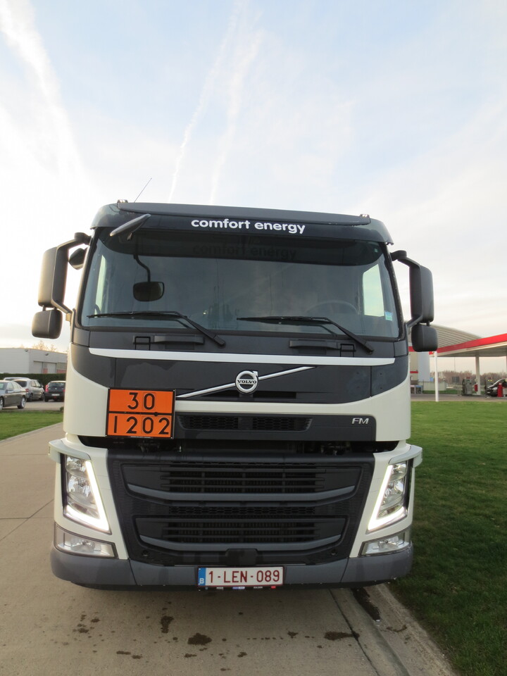 VOLVO FM - Tanker truck: picture 2 VOLVO FM - Tanker truck: picture 2