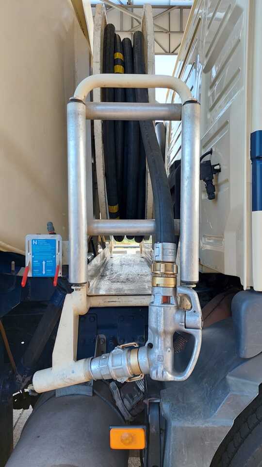 VOLVO FM - Tanker truck: picture 4 VOLVO FM - Tanker truck: picture 4