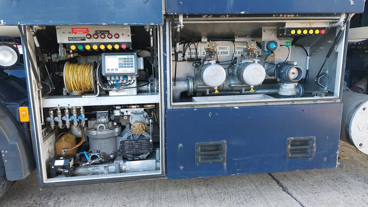 VOLVO FM - Tanker truck: picture 2 VOLVO FM - Tanker truck: picture 2