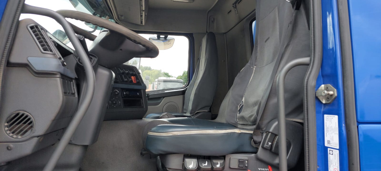 VOLVO FM - Tanker truck: picture 5 VOLVO FM - Tanker truck: picture 5