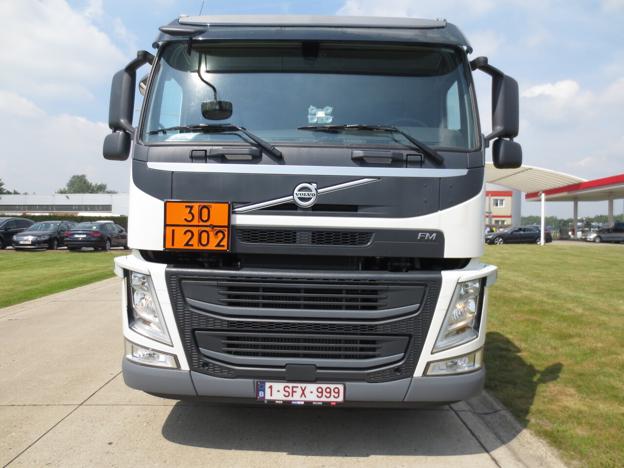 Volvo FM - Tanker truck: picture 3 Volvo FM - Tanker truck: picture 3