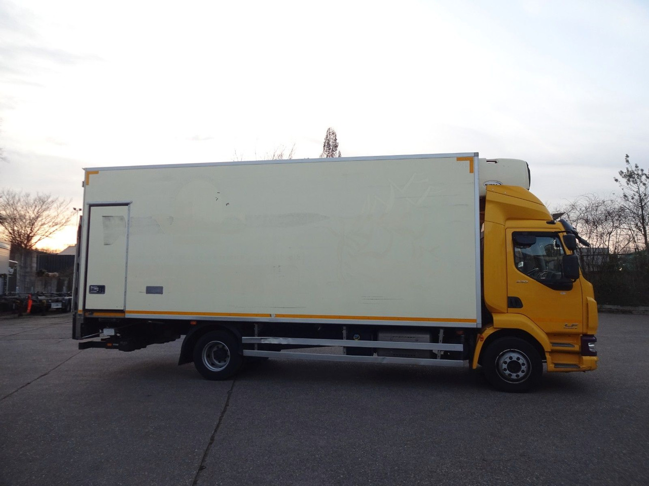 DAF LF 230, 12 T, LBW, Türen, Klima, Automat, Kamera - Box truck: picture 4 DAF LF 230, 12 T, LBW, Türen, Klima, Automat, Kamera - Box truck: picture 4