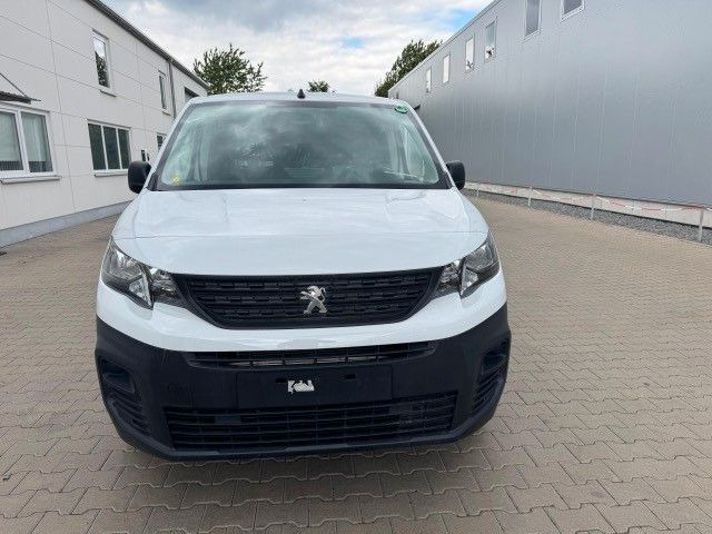 Peugeot Partner Premium Elektro L3H1, 100 kW - People carrier, Electric van: picture 2 Peugeot Partner Premium Elektro L3H1, 100 kW - People carrier, Electric van: picture 2