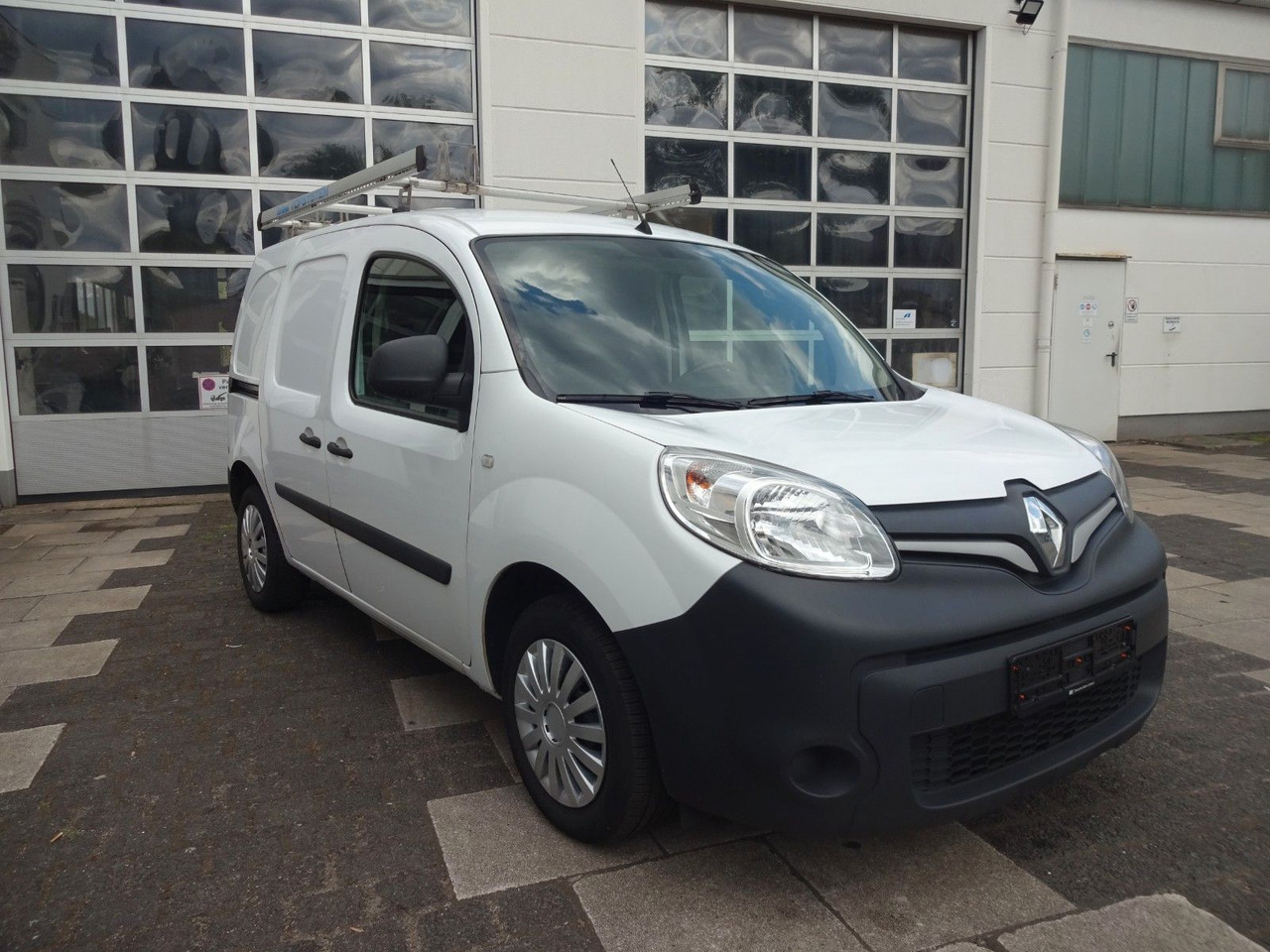 Renault Kangoo Rapid Extra, L1H1, Klima, Sortimo - People carrier: picture 1 Renault Kangoo Rapid Extra, L1H1, Klima, Sortimo - People carrier: picture 1