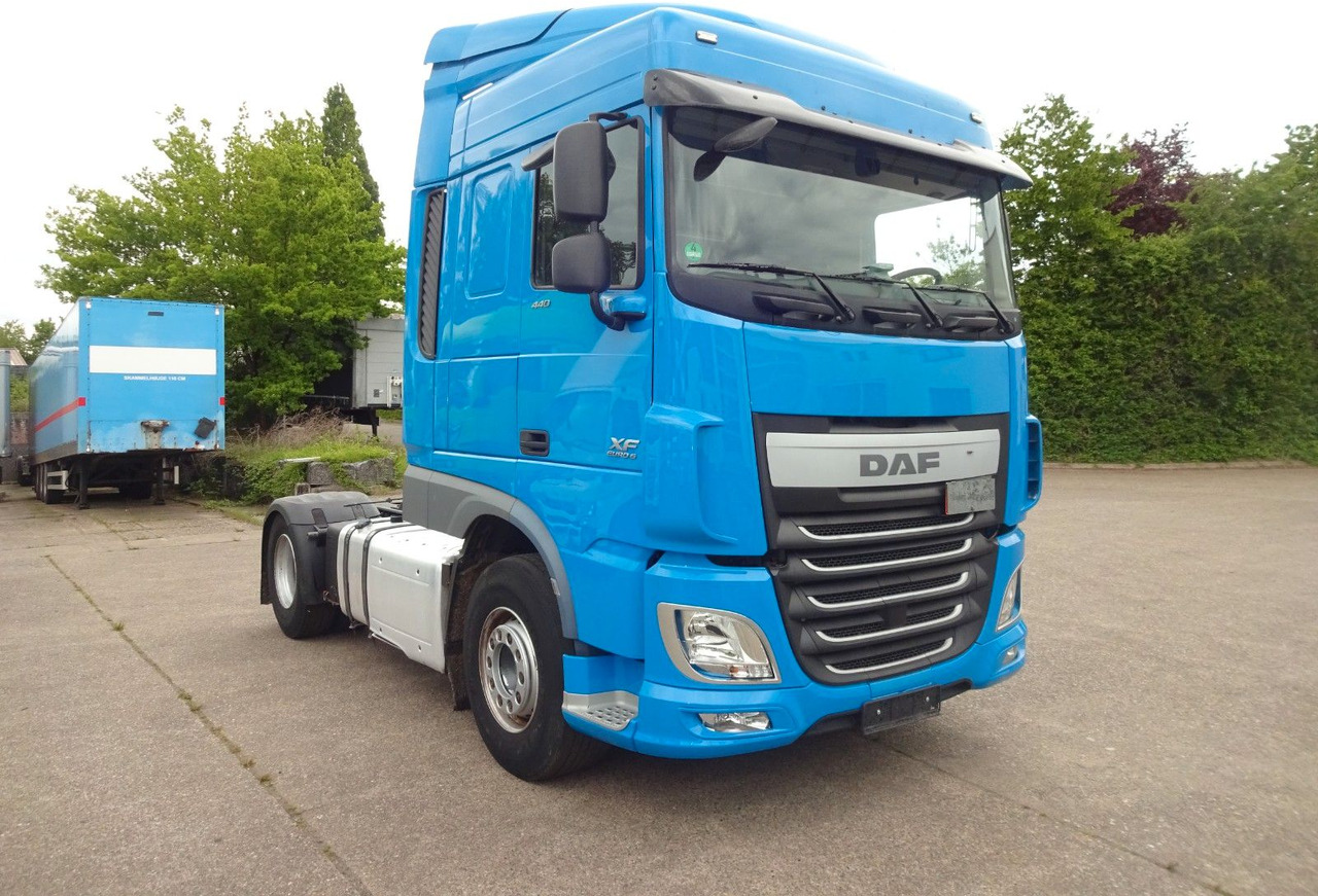 DAF XF 440, SC, Klima, 2 x Tank, Intarder, - Tractor unit: picture 1 DAF XF 440, SC, Klima, 2 x Tank, Intarder, - Tractor unit: picture 1