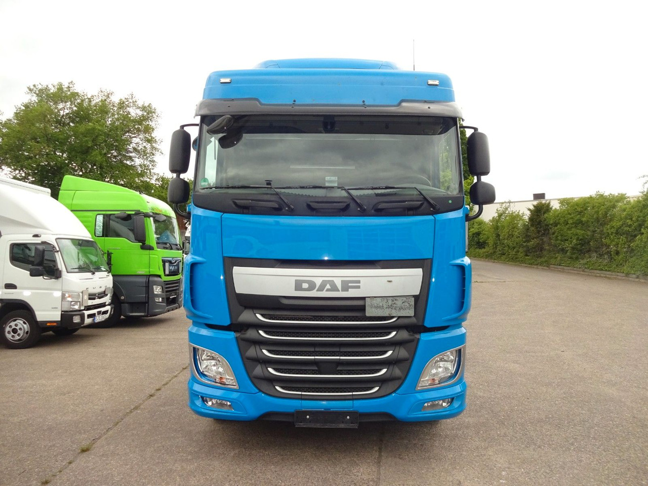 DAF XF 440, SC, Klima, 2 x Tank, Intarder, Standklim - Tractor unit: picture 3 DAF XF 440, SC, Klima, 2 x Tank, Intarder, Standklim - Tractor unit: picture 3