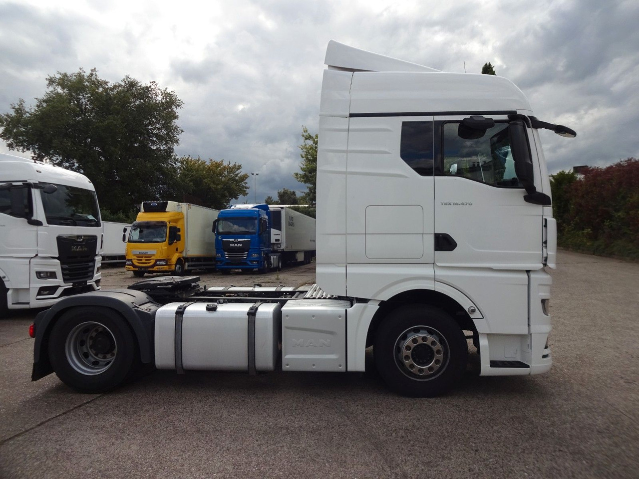 MAN TGX 18.470, XLX, Retarder, ACC, 2 x Tank - Tractor unit: picture 4 MAN TGX 18.470, XLX, Retarder, ACC, 2 x Tank - Tractor unit: picture 4