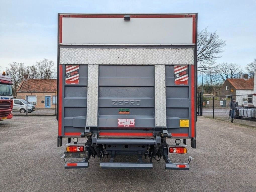 Volvo FL 210, 12tn., Isolirt, Autom, wie neu - Box truck: picture 4 Volvo FL 210, 12tn., Isolirt, Autom, wie neu - Box truck: picture 4