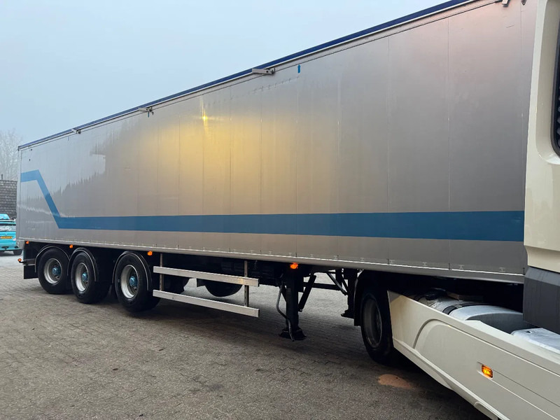 Bulthuis 70m3 Stuuras/Lenkachse Cargo Floor 2 jaar oud! Top conditie - NIEUWE APK - Walking floor semi-trailer: picture 4 Bulthuis 70m3 Stuuras/Lenkachse Cargo Floor 2 jaar oud! Top conditie - NIEUWE APK - Walking floor semi-trailer: picture 4