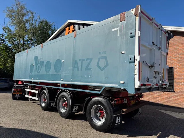 Bulthuis TATA 23 57m3 Stuuras Liftas 10T assen Klep/Deuren + bietenrek Nieuwe APK 8/2026 - Tipper semi-trailer: picture 2 Bulthuis TATA 23 57m3 Stuuras Liftas 10T assen Klep/Deuren + bietenrek Nieuwe APK 8/2026 - Tipper semi-trailer: picture 2