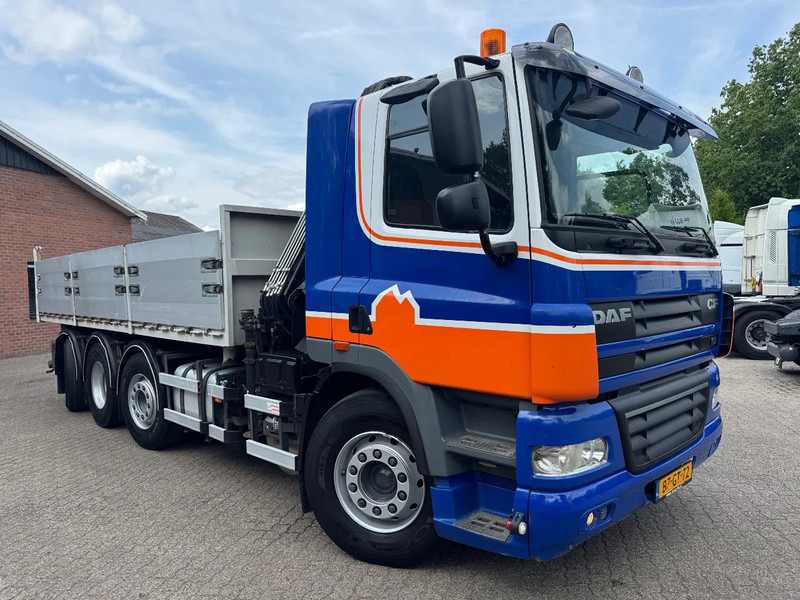 DAF CF 85.360 8X2 3 Zijdige kipper HIAB 16 t/m kraan AHK Top condition - Tipper, Crane truck: picture 4 DAF CF 85.360 8X2 3 Zijdige kipper HIAB 16 t/m kraan AHK Top condition - Tipper, Crane truck: picture 4
