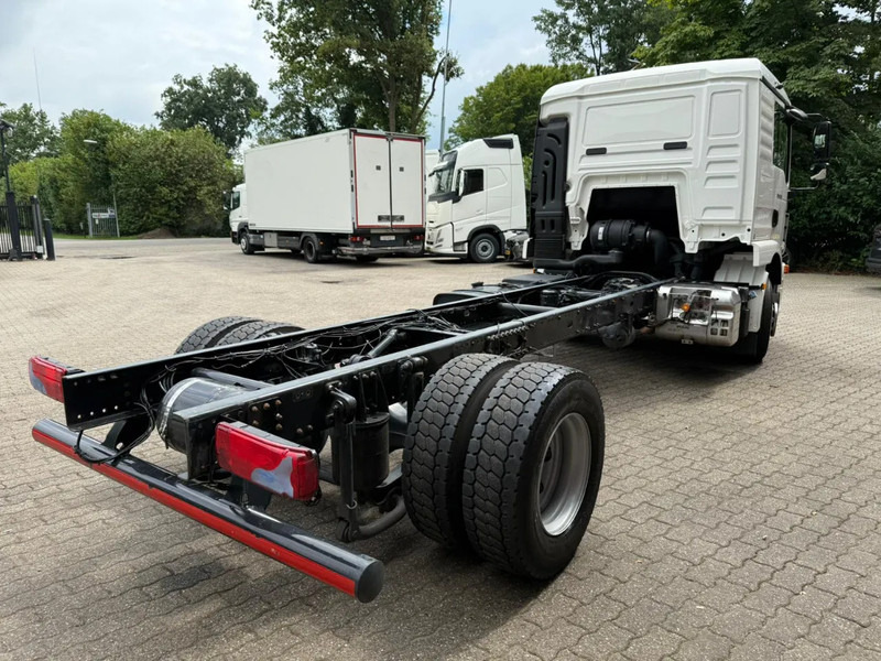 MAN TGM TGM 15.250 4X2 Chassis, Airco, 526.460 KM, Slaapcabine - Cab chassis truck: picture 3 MAN TGM TGM 15.250 4X2 Chassis, Airco, 526.460 KM, Slaapcabine - Cab chassis truck: picture 3