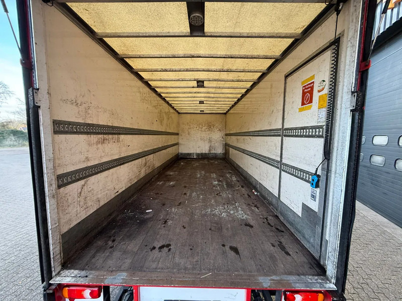 Box truck Renault D 12 150 WIDE 7.3M LBW Airco 322.090KM! NL Truck: picture 16