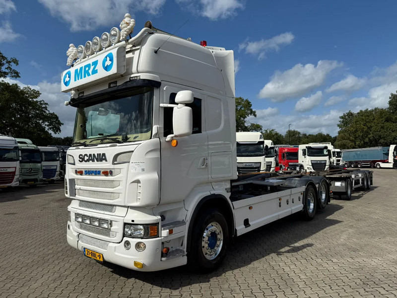 Scania R560 V8 6X2 VDL Haakarm AHK NL Truck - Hook lift truck: picture 1 Scania R560 V8 6X2 VDL Haakarm AHK NL Truck - Hook lift truck: picture 1