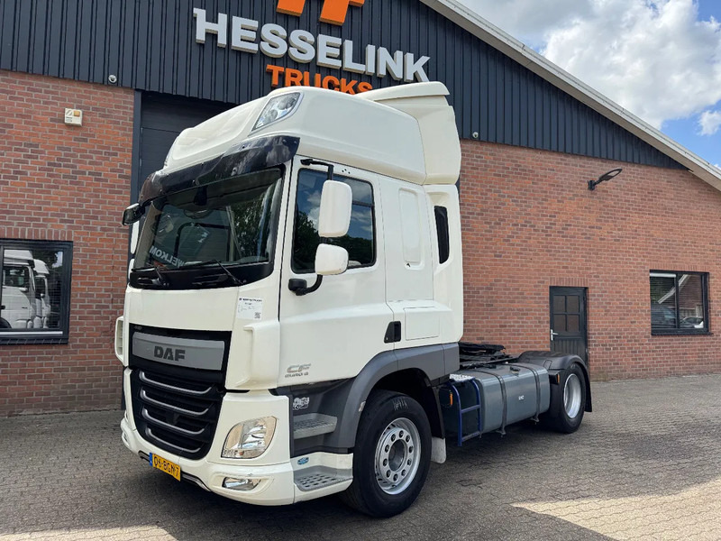DAF CF 370 4X2 Space Cab Side ACC APK 10/2025 NL Truck - Tractor unit: picture 1 DAF CF 370 4X2 Space Cab Side ACC APK 10/2025 NL Truck - Tractor unit: picture 1