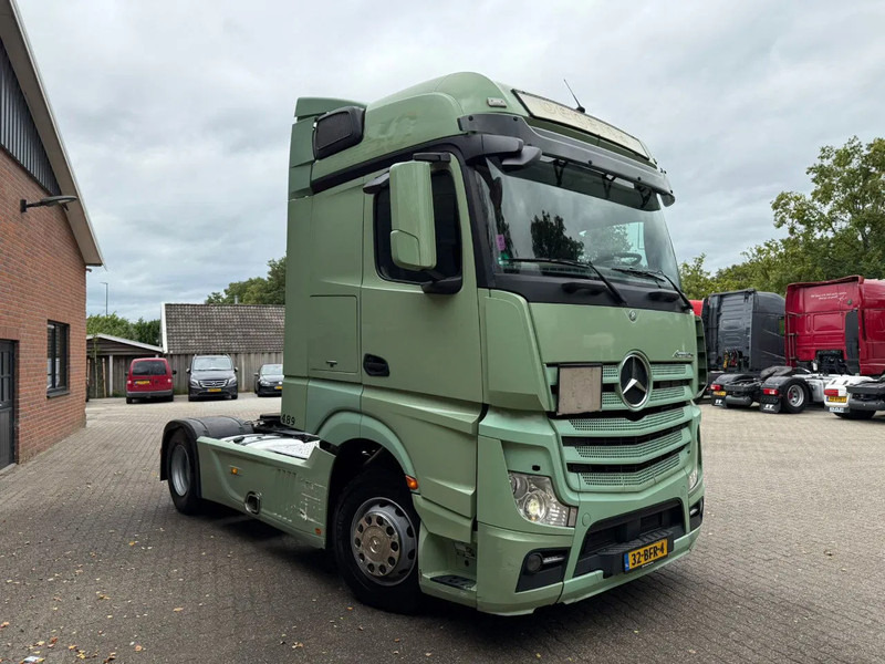 Mercedes-Benz Actros 1842 4X2 Streamspace Side skirts 2x tank NL Truck - Tractor unit: picture 2 Mercedes-Benz Actros 1842 4X2 Streamspace Side skirts 2x tank NL Truck - Tractor unit: picture 2