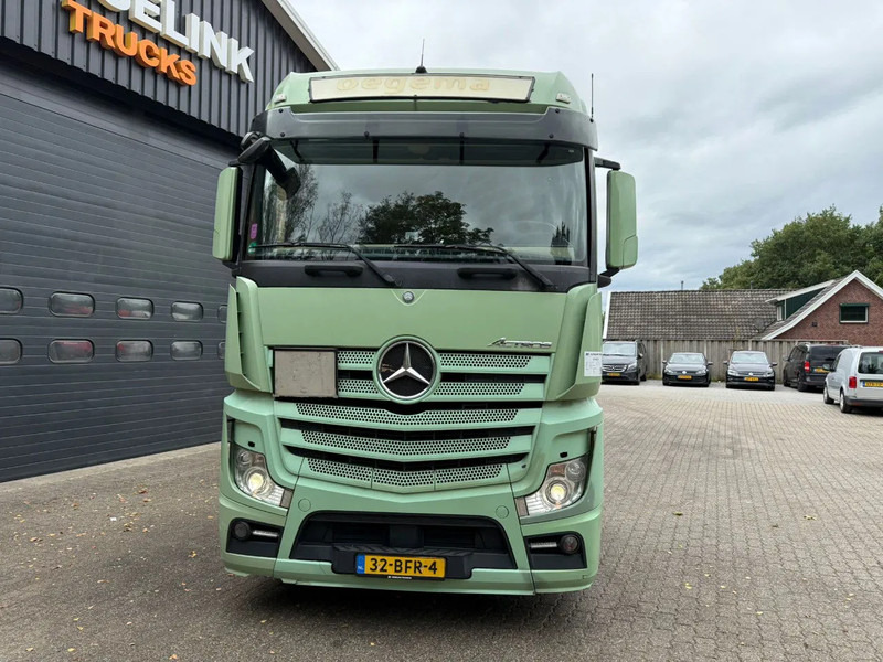 Mercedes-Benz Actros 1842 4X2 Streamspace Side skirts 2x tank NL Truck - Tractor unit: picture 4 Mercedes-Benz Actros 1842 4X2 Streamspace Side skirts 2x tank NL Truck - Tractor unit: picture 4
