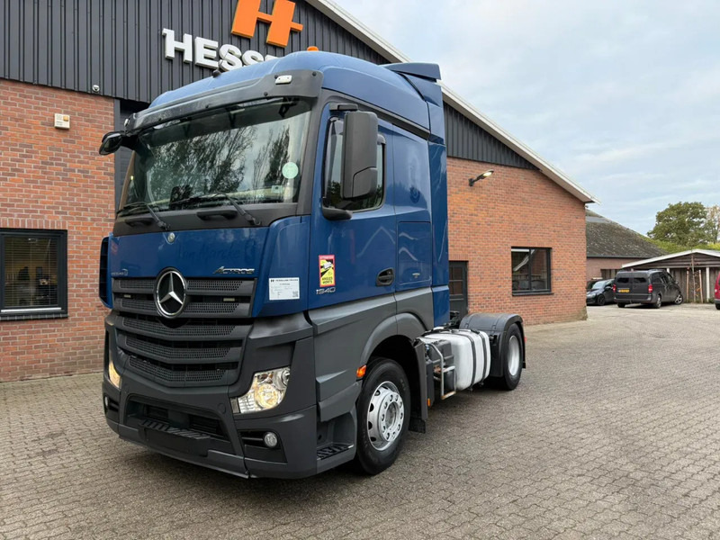 Mercedes-Benz Actros 1940 4x2 Streamspace Spoilers 663.325KM - Tractor unit: picture 1 Mercedes-Benz Actros 1940 4x2 Streamspace Spoilers 663.325KM - Tractor unit: picture 1