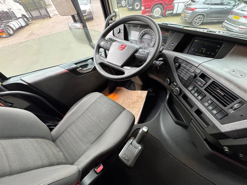 Volvo FH 460 Dual clutch 2X tank Standairco 689.009KM! Alcoa - Tractor unit: picture 5 Volvo FH 460 Dual clutch 2X tank Standairco 689.009KM! Alcoa - Tractor unit: picture 5