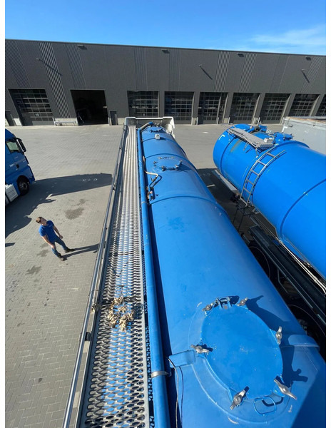 Vocol 36m3 RVS Mestoplegger Geijkte weging VMA Bemonstering 2X Stuuras - Tanker semi-trailer: picture 5 Vocol 36m3 RVS Mestoplegger Geijkte weging VMA Bemonstering 2X Stuuras - Tanker semi-trailer: picture 5