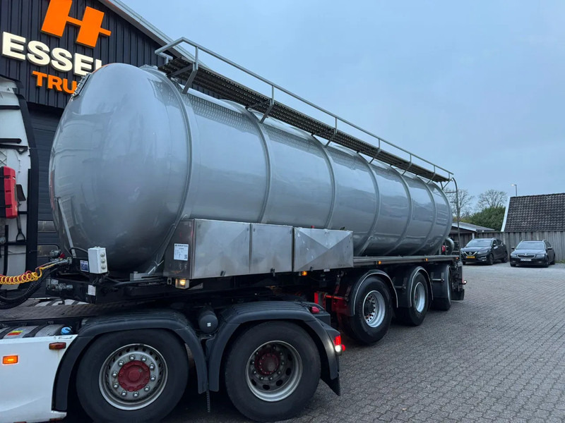 Vogelzang 36.5m3 RVS Mestoplegger Geijkte weging Bemonstering 2x Stuuras - Tanker semi-trailer: picture 1 Vogelzang 36.5m3 RVS Mestoplegger Geijkte weging Bemonstering 2x Stuuras - Tanker semi-trailer: picture 1