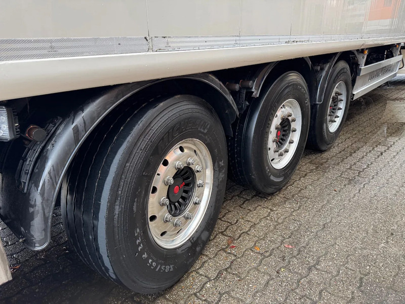 Kraker CF 200 92m3 Agrar Lenkachse/Steering axle Hogedrukreiniger - Walking floor semi-trailer: picture 4 Kraker CF 200 92m3 Agrar Lenkachse/Steering axle Hogedrukreiniger - Walking floor semi-trailer: picture 4