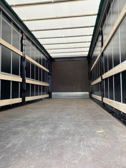 Krone BDF-System, 7.450 mm lang, Eckhöhe: 2.750 mm. - Curtainside swap body: picture 3 Krone BDF-System, 7.450 mm lang, Eckhöhe: 2.750 mm. - Curtainside swap body: picture 3