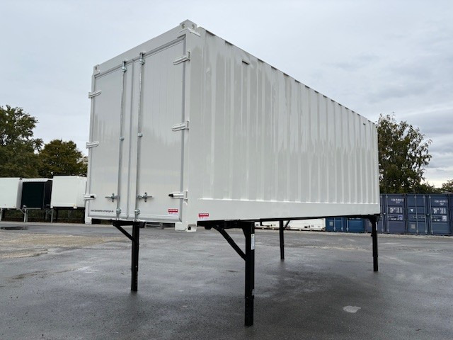 Krone BDF-System 7.450 mm lang, LACK NEU!! - Shipping container: picture 1 Krone BDF-System 7.450 mm lang, LACK NEU!! - Shipping container: picture 1