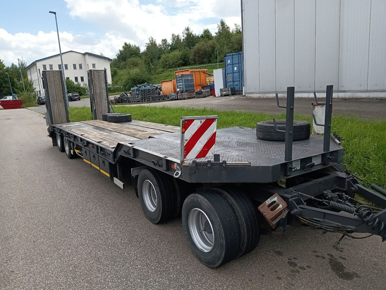 Fliegl 4-Achs Tieflader hydr.Rampe Blatt TopZustand TÜV - Low loader trailer: picture 5 Fliegl 4-Achs Tieflader hydr.Rampe Blatt TopZustand TÜV - Low loader trailer: picture 5