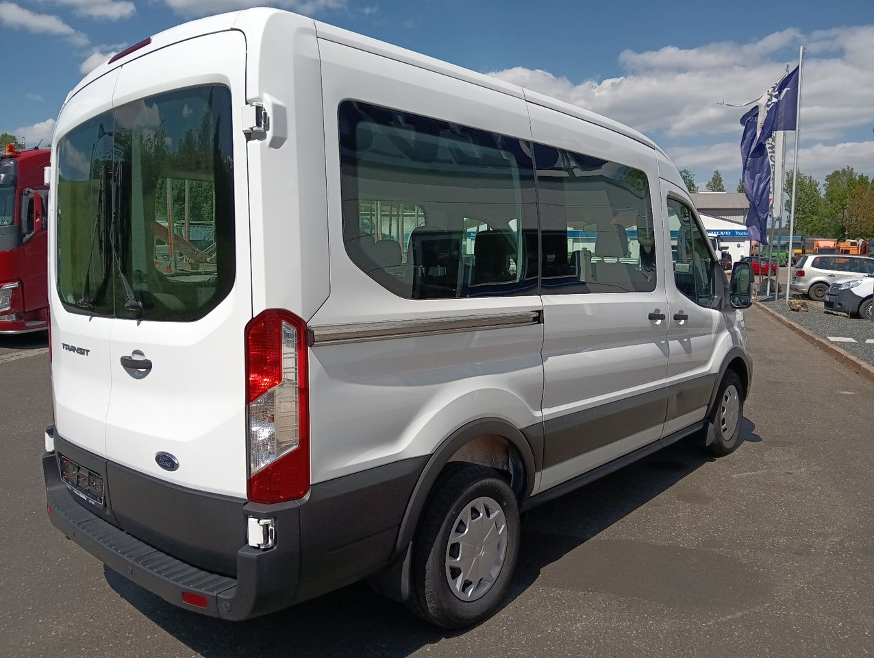 Ford Transit Kombi 350 L2 Trend 9-Sitzer 2xHeizung/Kl - People carrier, Crew cab van: picture 4 Ford Transit Kombi 350 L2 Trend 9-Sitzer 2xHeizung/Kl - People carrier, Crew cab van: picture 4