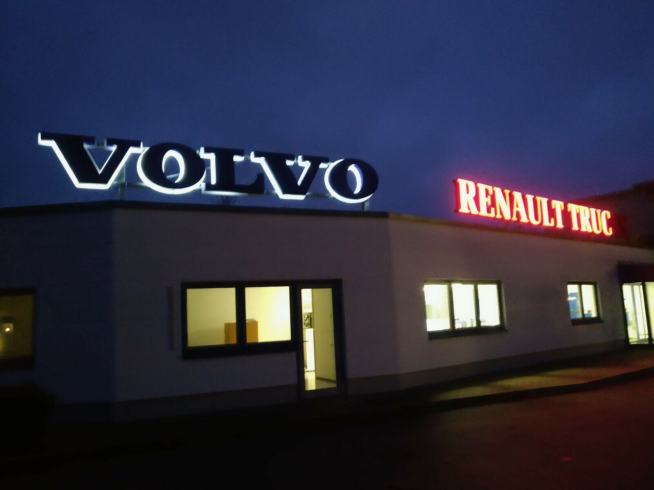 Container transporter/ Swap body trailer Schwarzmüller 2-A BDF 1,22/1,32 ALCOA Alufelgen ADR 120tkm TÜV Schwarzmüller 2-A BDF 1,22/1,32 ALCOA Alufelgen ADR 120tkm TÜV: picture 33