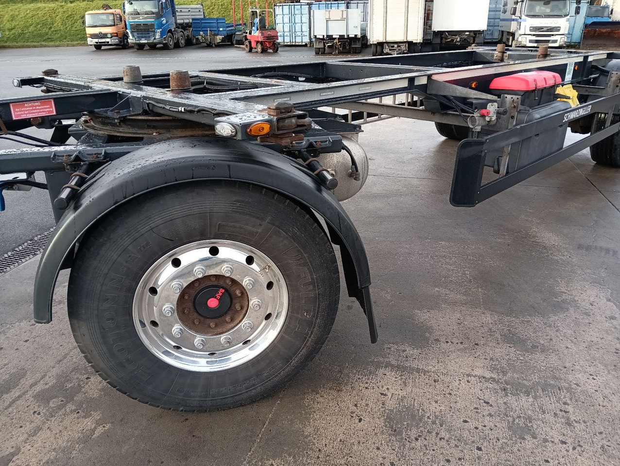 Container transporter/ Swap body trailer Schwarzmüller 2-A BDF 1,22/1,32 ALCOA Alufelgen ADR 120tkm TÜV Schwarzmüller 2-A BDF 1,22/1,32 ALCOA Alufelgen ADR 120tkm TÜV: picture 19