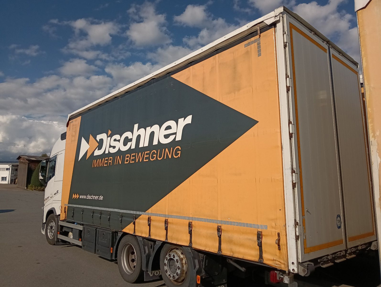 Volvo 2x JUMBO 120m3 FH460 Globe 6x2 SCHMITZ I-PARCool - Curtain side truck: picture 5 Volvo 2x JUMBO 120m3 FH460 Globe 6x2 SCHMITZ I-PARCool - Curtain side truck: picture 5