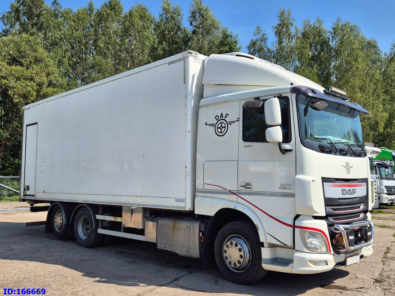 DAF XF 106.460 FAR 6X2 Euro6 - Refrigerated truck: picture 4 DAF XF 106.460 FAR 6X2 Euro6 - Refrigerated truck: picture 4