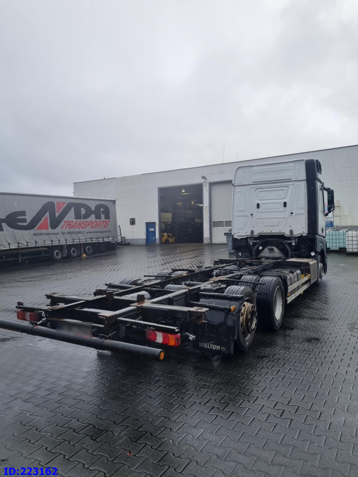 MERCEDES-BENZ Actros 2542 BDF 6x2 Euro6 - Cab chassis truck: picture 4 MERCEDES-BENZ Actros 2542 BDF 6x2 Euro6 - Cab chassis truck: picture 4