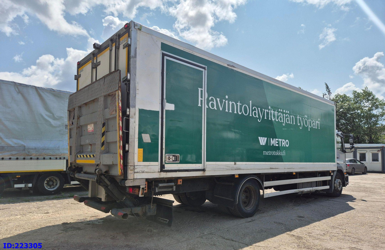 MERCEDES-BENZ Axor 1829 Euro5 Manual + Tail lift - Refrigerated truck: picture 5 MERCEDES-BENZ Axor 1829 Euro5 Manual + Tail lift - Refrigerated truck: picture 5