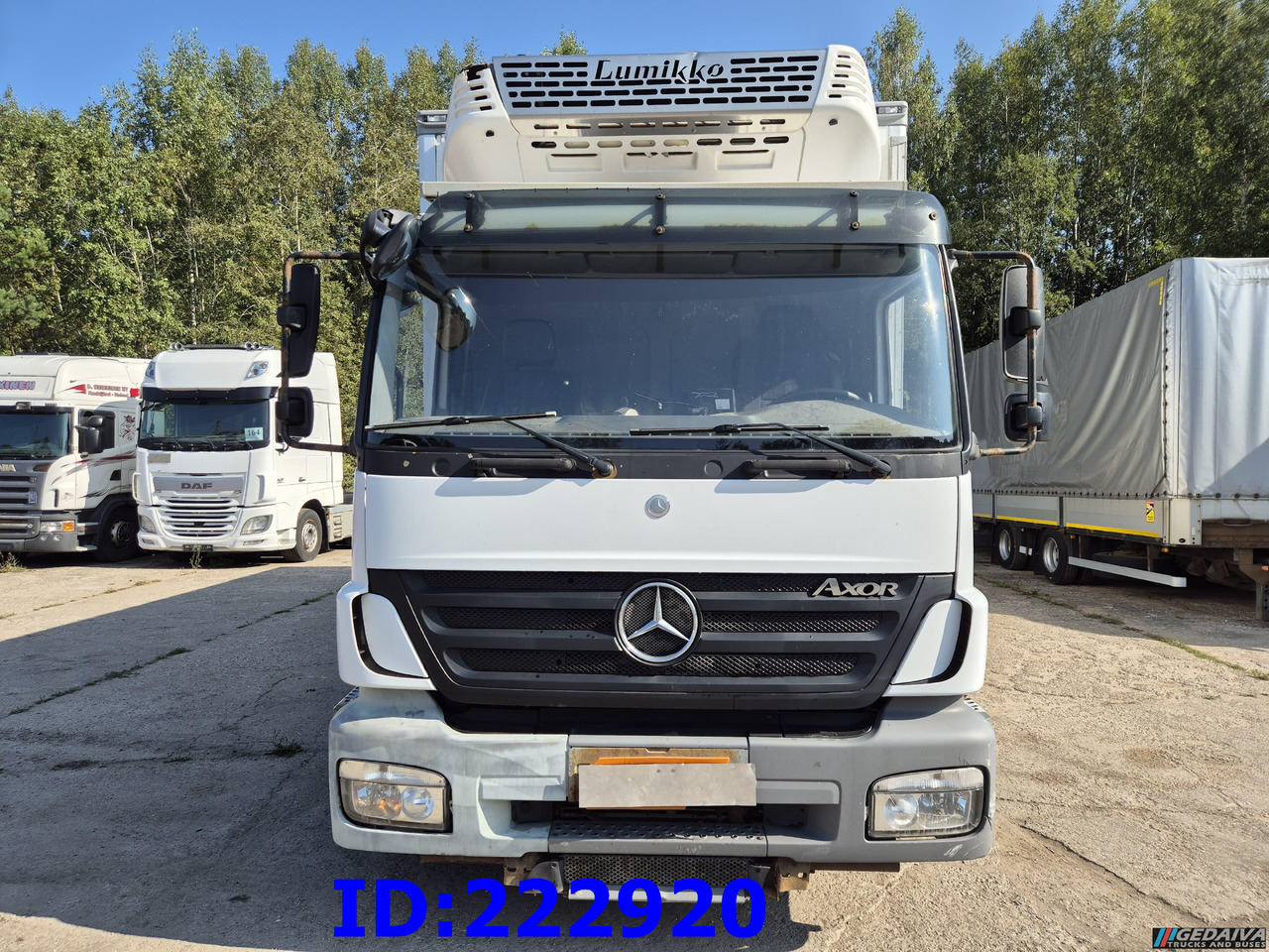 MERCEDES-BENZ Axor 1829 Manual + Tail lift - Refrigerated truck: picture 2 MERCEDES-BENZ Axor 1829 Manual + Tail lift - Refrigerated truck: picture 2