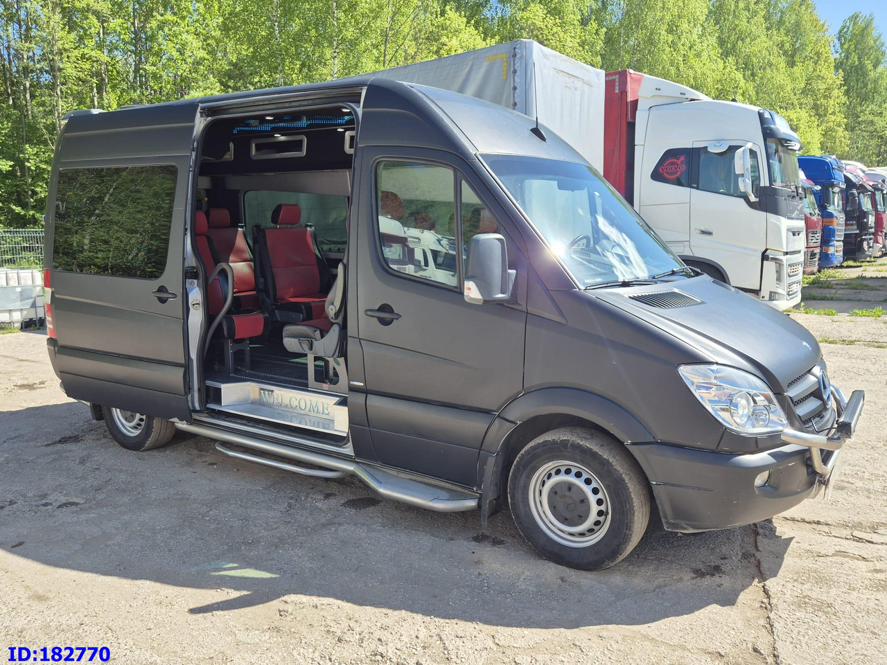 MERCEDES-BENZ Sprinter 319 VIP Euro5 - Minibus, People carrier: picture 1 MERCEDES-BENZ Sprinter 319 VIP Euro5 - Minibus, People carrier: picture 1