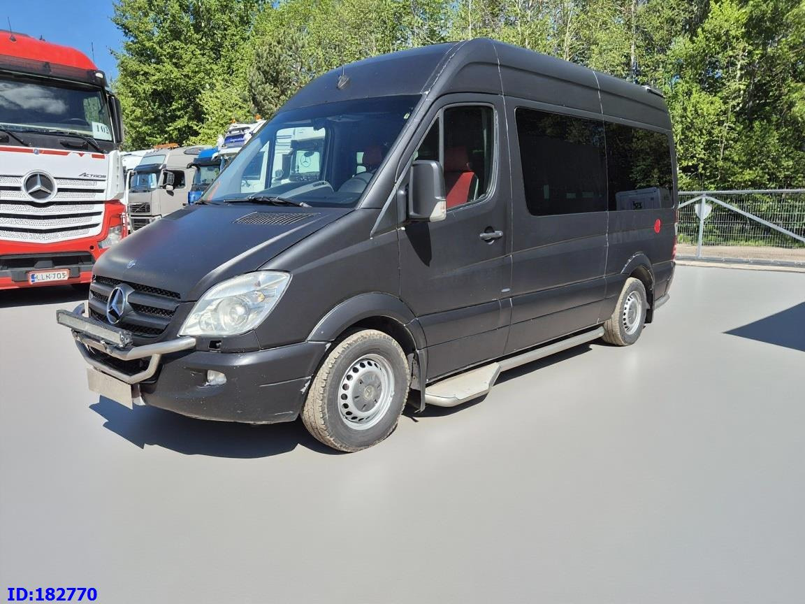 MERCEDES-BENZ Sprinter 319 VIP Euro5 - Minibus, People carrier: picture 4 MERCEDES-BENZ Sprinter 319 VIP Euro5 - Minibus, People carrier: picture 4