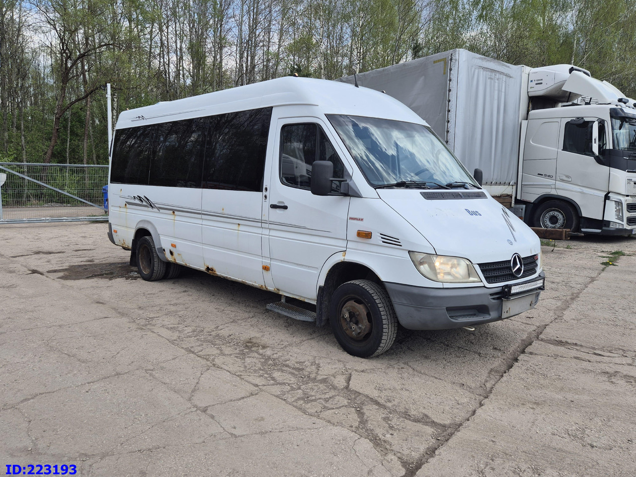 MERCEDES-BENZ Sprinter 416 VIP AC 17-seater - Minibus, People carrier: picture 4 MERCEDES-BENZ Sprinter 416 VIP AC 17-seater - Minibus, People carrier: picture 4