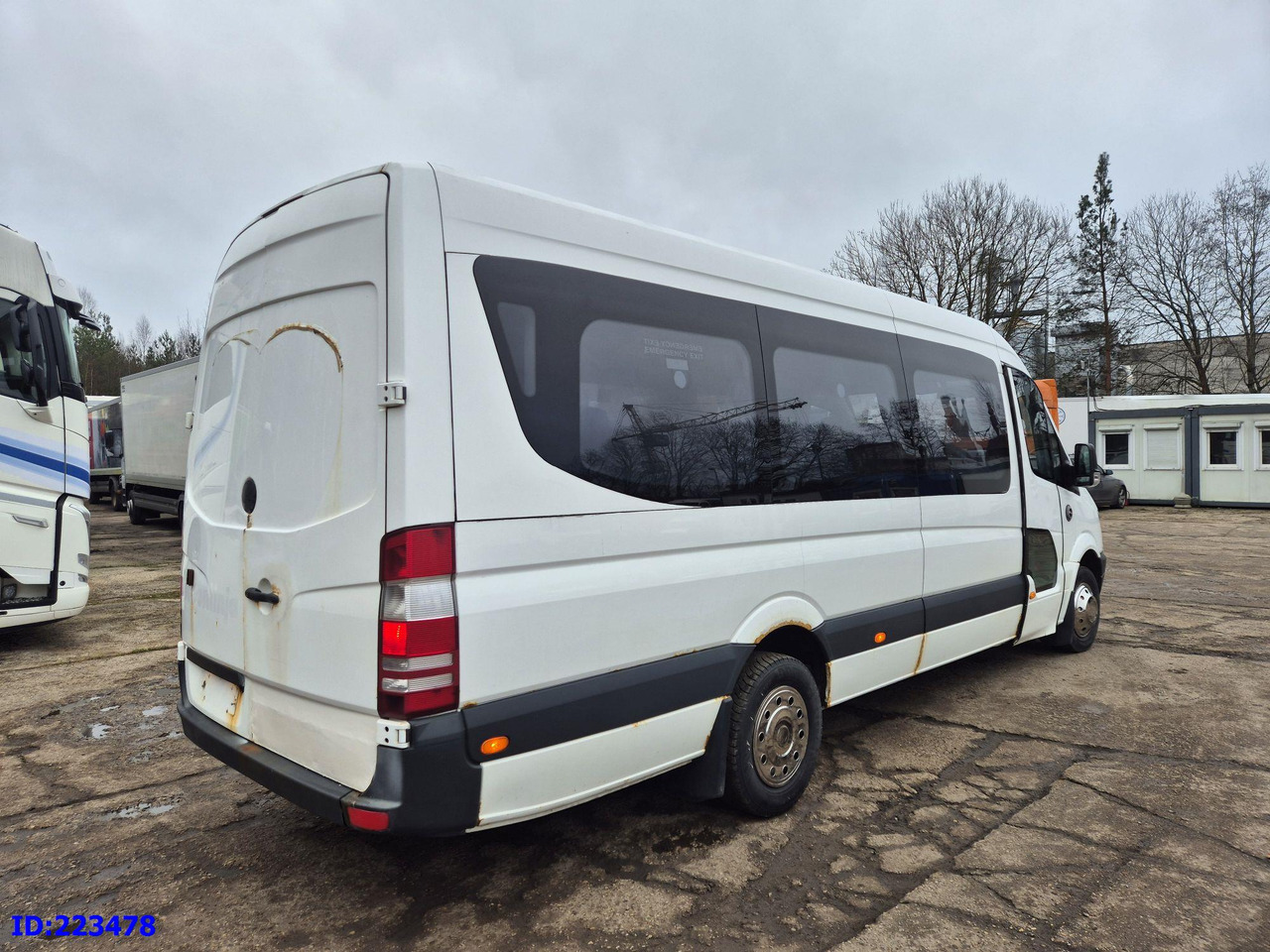 Coach MERCEDES-BENZ Sprinter 518 - VIP - 20-seater: picture 6 Coach MERCEDES-BENZ Sprinter 518 - VIP - 20-seater: picture 6