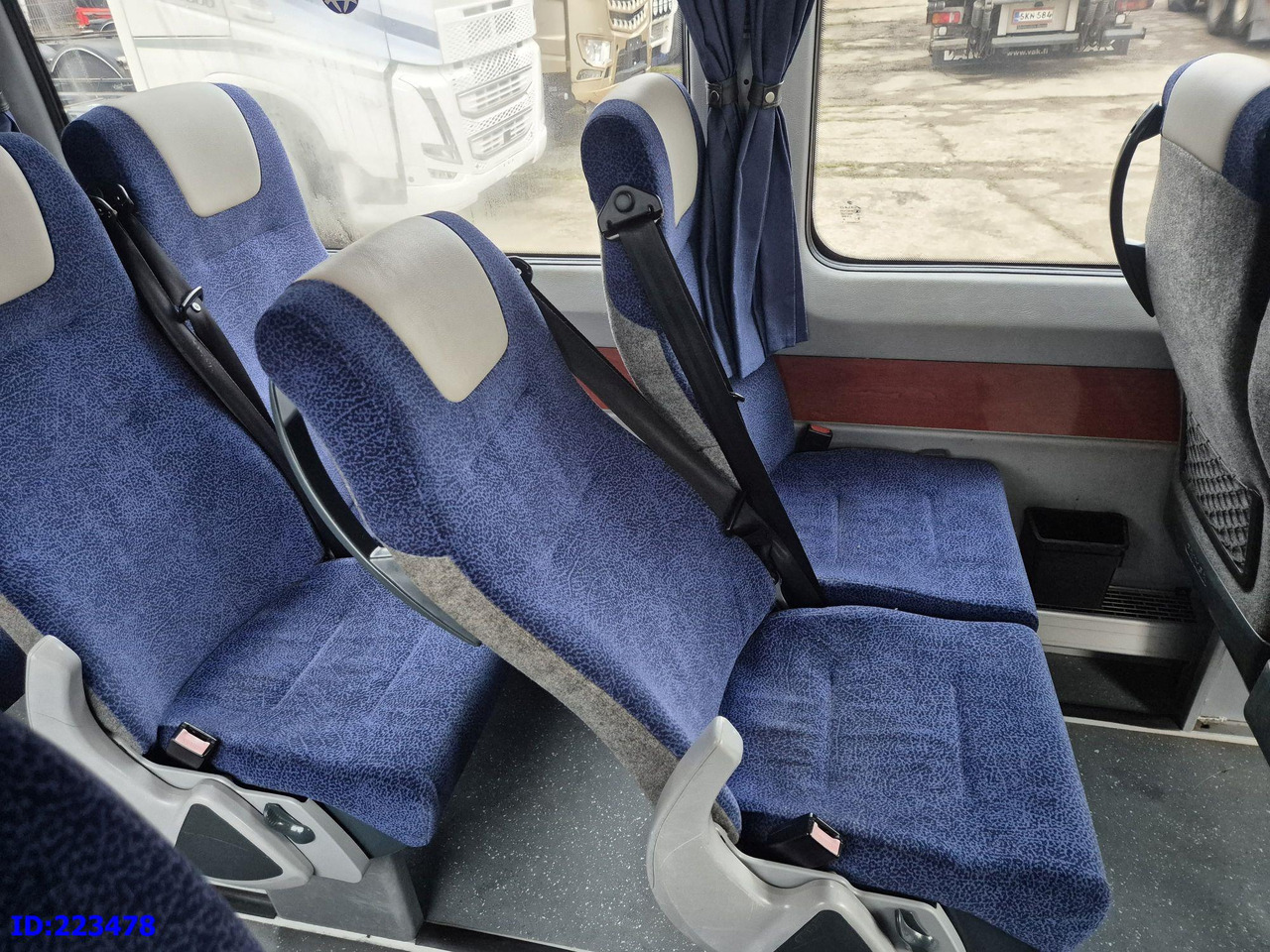 Coach MERCEDES-BENZ Sprinter 518 - VIP - 20-seater: picture 15 Coach MERCEDES-BENZ Sprinter 518 - VIP - 20-seater: picture 15