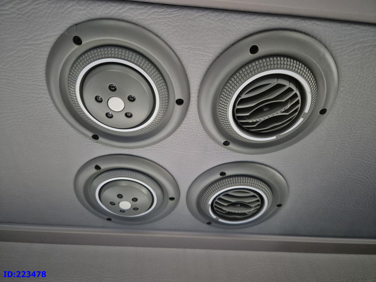 Coach MERCEDES-BENZ Sprinter 518 - VIP - 20-seater: picture 19 Coach MERCEDES-BENZ Sprinter 518 - VIP - 20-seater: picture 19