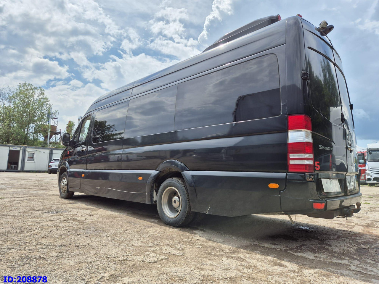 Coach MERCEDES-BENZ Sprinter 519 -VIP- 17 places: picture 6