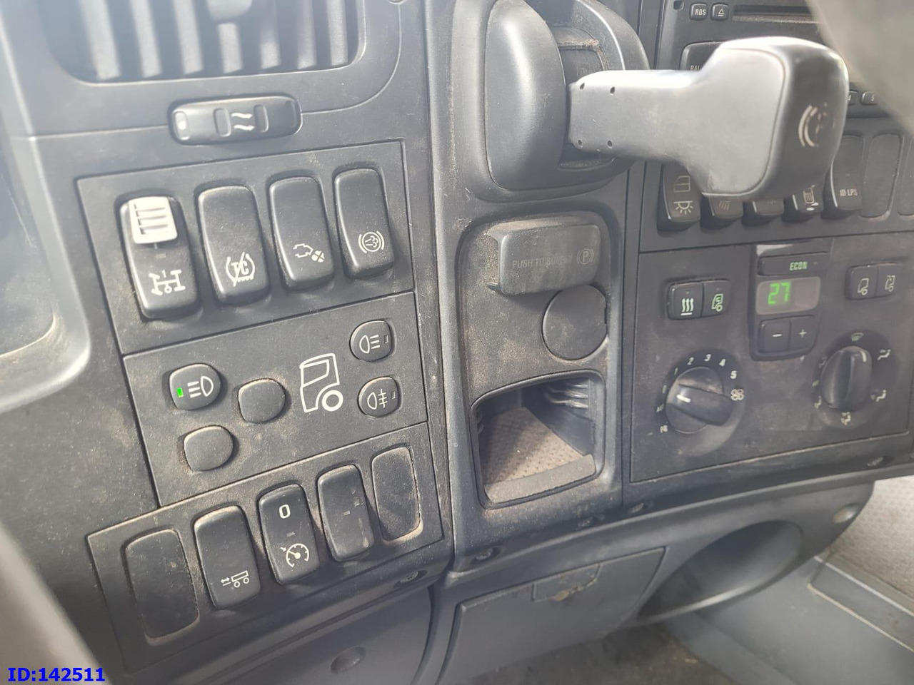 Tractor unit SCANIA R500 6X2 Manual: picture 12 Tractor unit SCANIA R500 6X2 Manual: picture 12