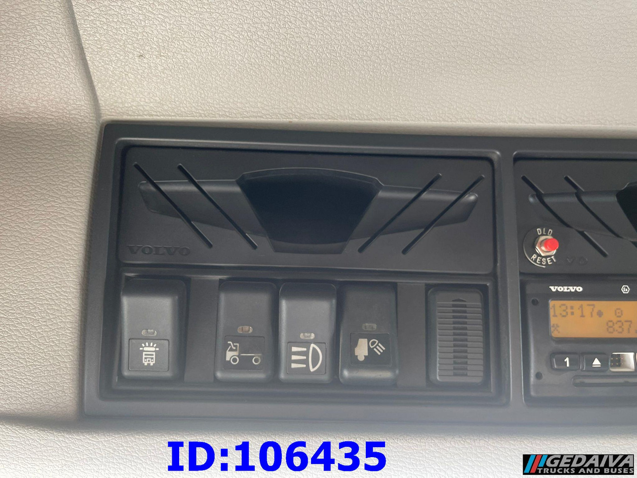 Tractor unit VOLVO FH16 700HP 6X4 Euro5: picture 16