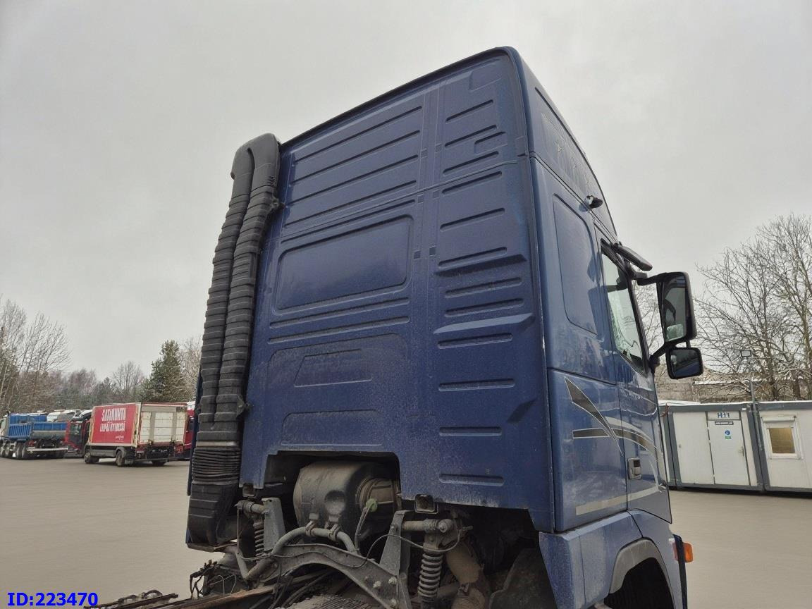 VOLVO FH12 420HP 6x2 - Cab chassis truck: picture 5 VOLVO FH12 420HP 6x2 - Cab chassis truck: picture 5